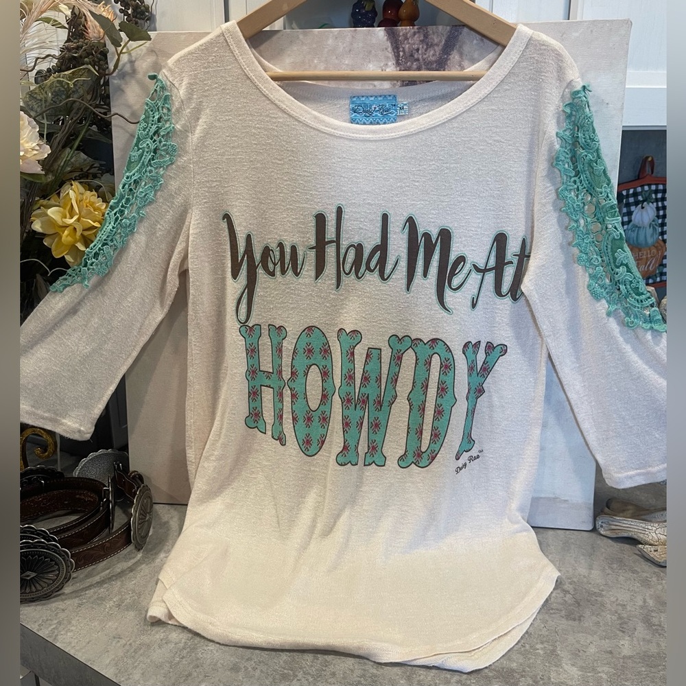 Daisy Rae You Had Me At Howdy Tunic Top Size M. - Picture 5 of 7